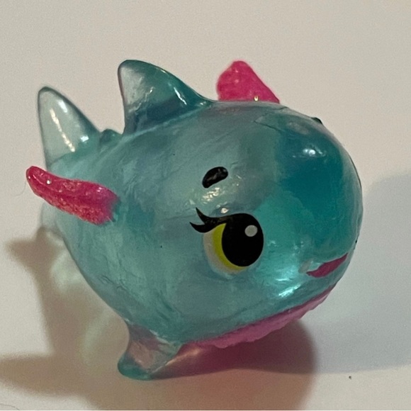 Hatchimals Colleggtibles Season 1 Ultra Rare Polar Paradise Pink Wings - Picture 1 of 8